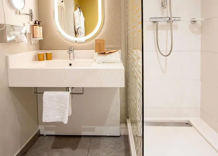 翁弗勒尔美居酒店 4*