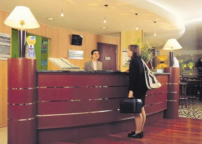 翁弗勒尔美居酒店 酒店 翁弗勒尔