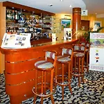 翁弗勒尔美居酒店 翁弗勒尔