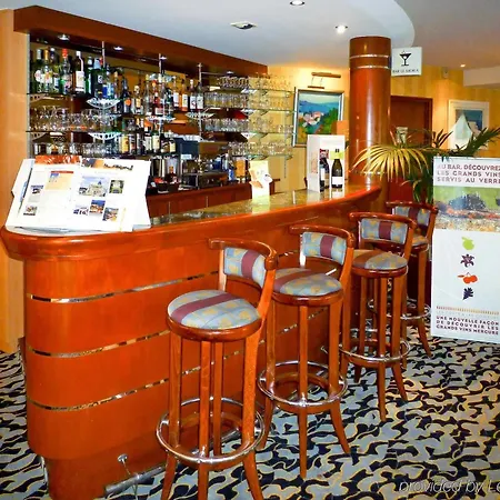 翁弗勒尔美居酒店 翁弗勒尔